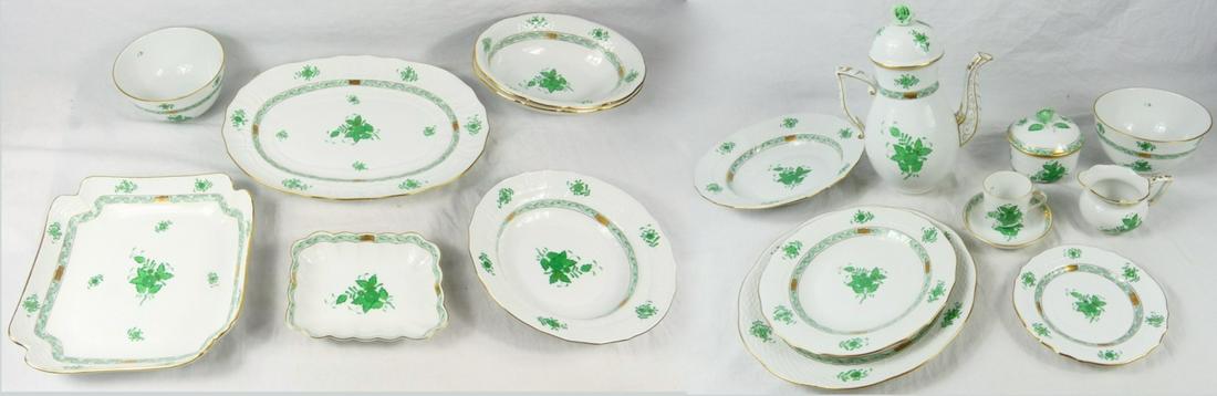 45pc HEREND CHINESE BOUQUET GREEN PORCELAIN (1 of 7)