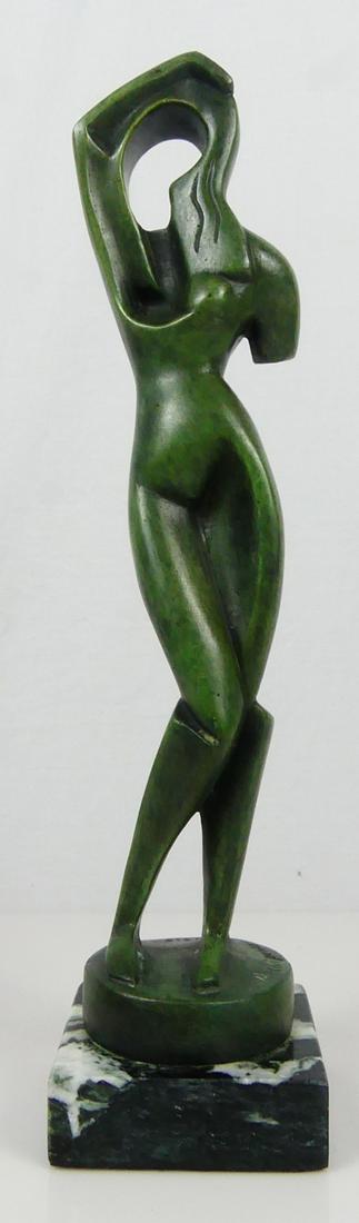 ALEXANDER ARCHIPENKO 'WOMAN COMBING HAIR' BRONZE: Alexander Archipenko (Russian/American, 1887-1964) bronze sculpture with green patina. Titled 'Woman Combing Her Hair'. Signed and dated 1915 to base. Measures 13 1/2" height + 1 1/4" marble base.
