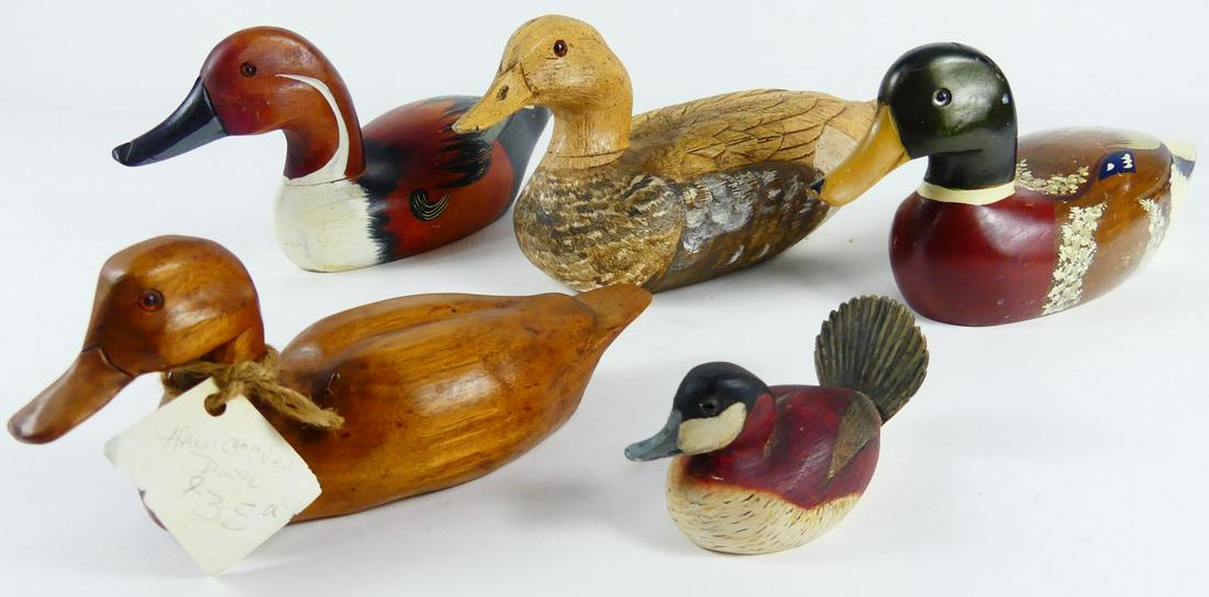 5pc WOODEN DUCK DECOYS (1 of 5)