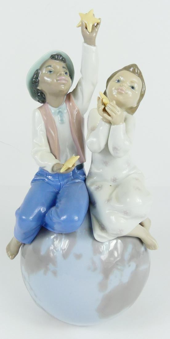 LLADRO 'WORLD OF LOVE' UNICEF PORCELAIN FIGURINE (1 of 8)