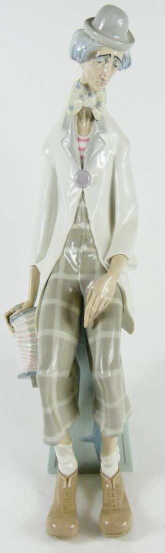 LLADRO 'CLOWN w CONCERTINA' PORCELAIN FIGURINE (1 of 6)