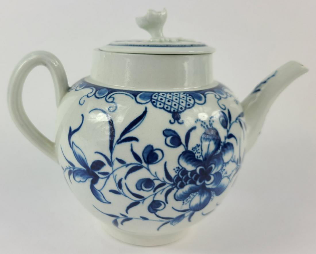WALL WORCESTER BLUE & WHITE PORCELAIN TEAPOT (1 of 7)
