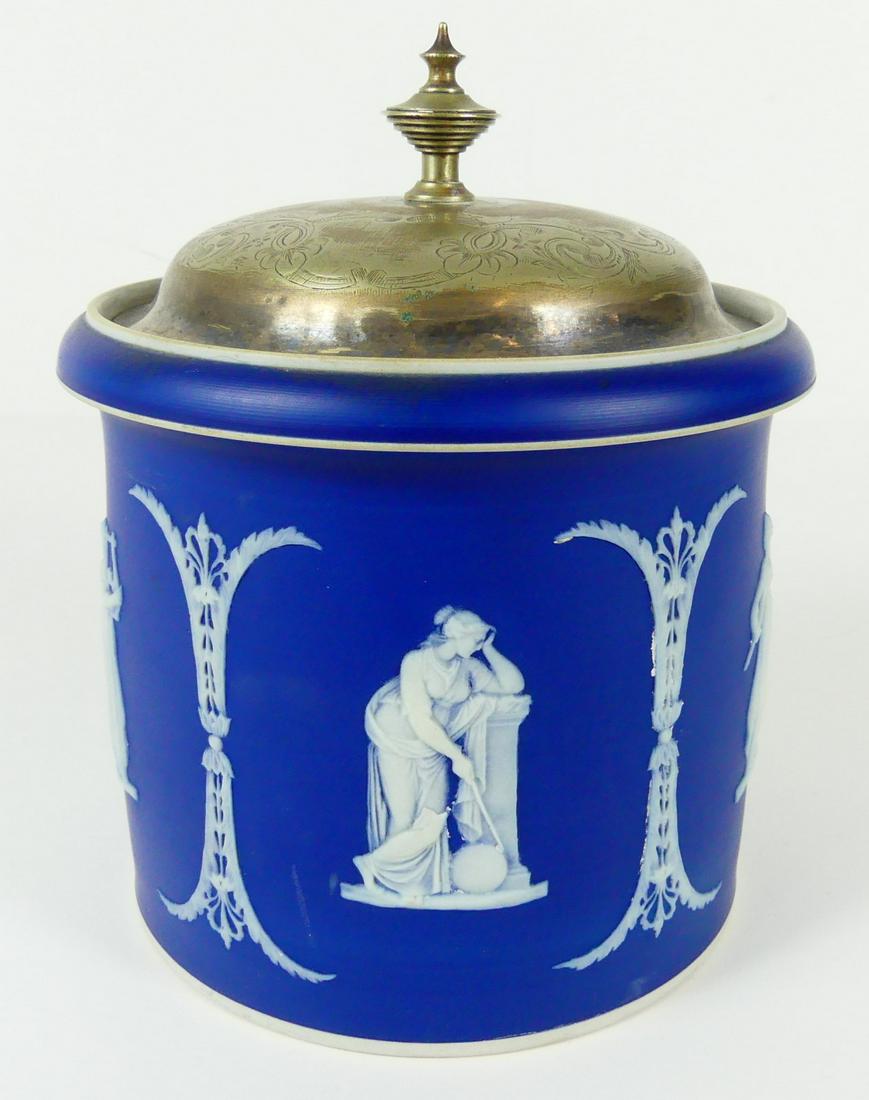 WEDGWOOD JASPERWARE BISCUIT JAR (1 of 8)
