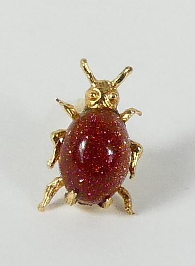 14kt YELLOW GOLD & GOLDSTONE 'BUG' TIE TACK (1 of 6)