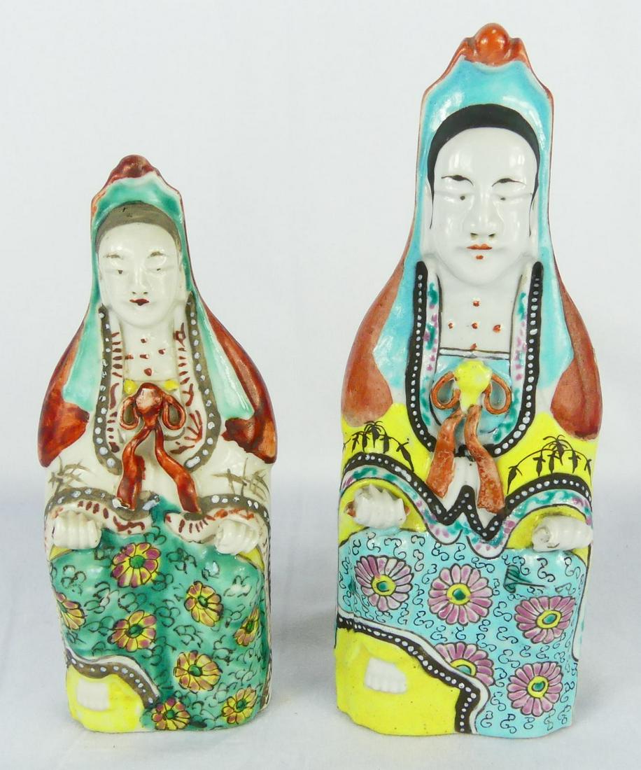 2pc CHINESE SEATED QUAN YIN PORCELAIN FIGURES (1 of 6)