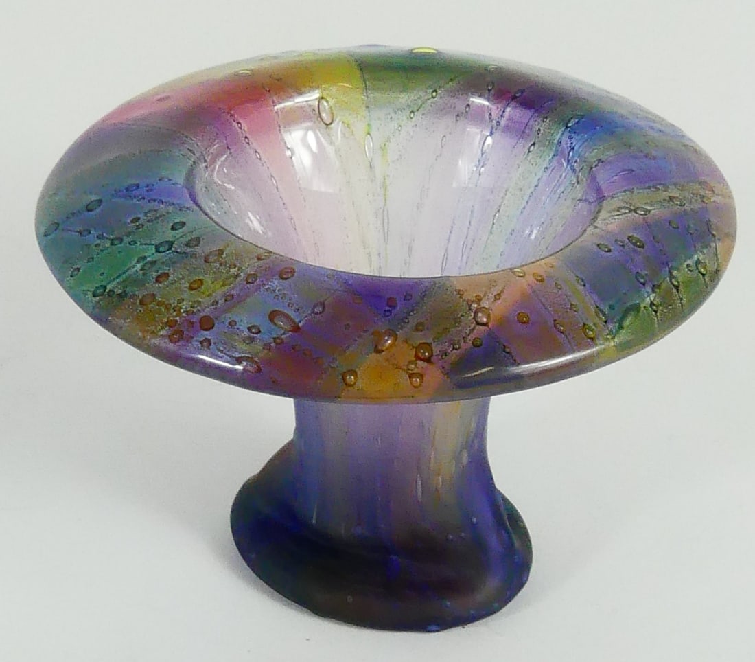 MICHAEL & FRANCES HIGGINS ART GLASS DROPOUT VASE (1 of 7)