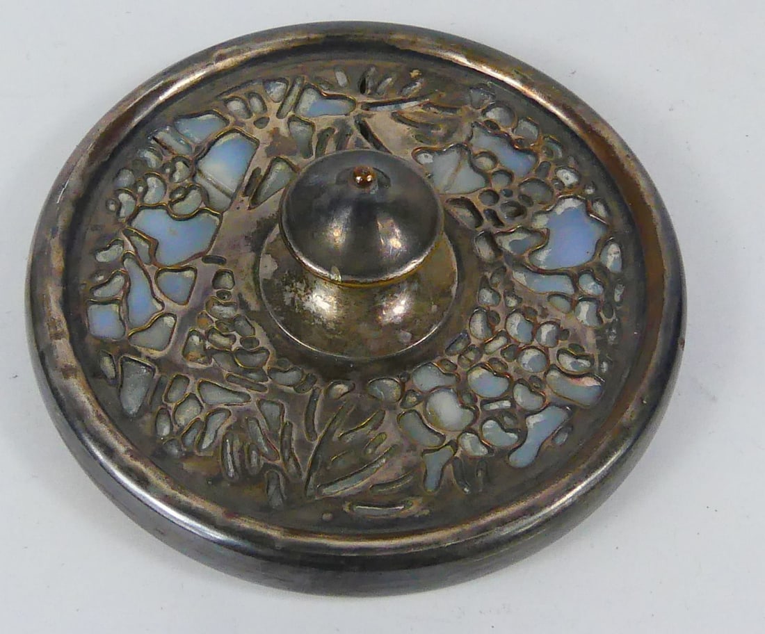 TIFFANY STUDIOS GRAPEVINE BRONZE PAPERWEIGHT (1 of 7)