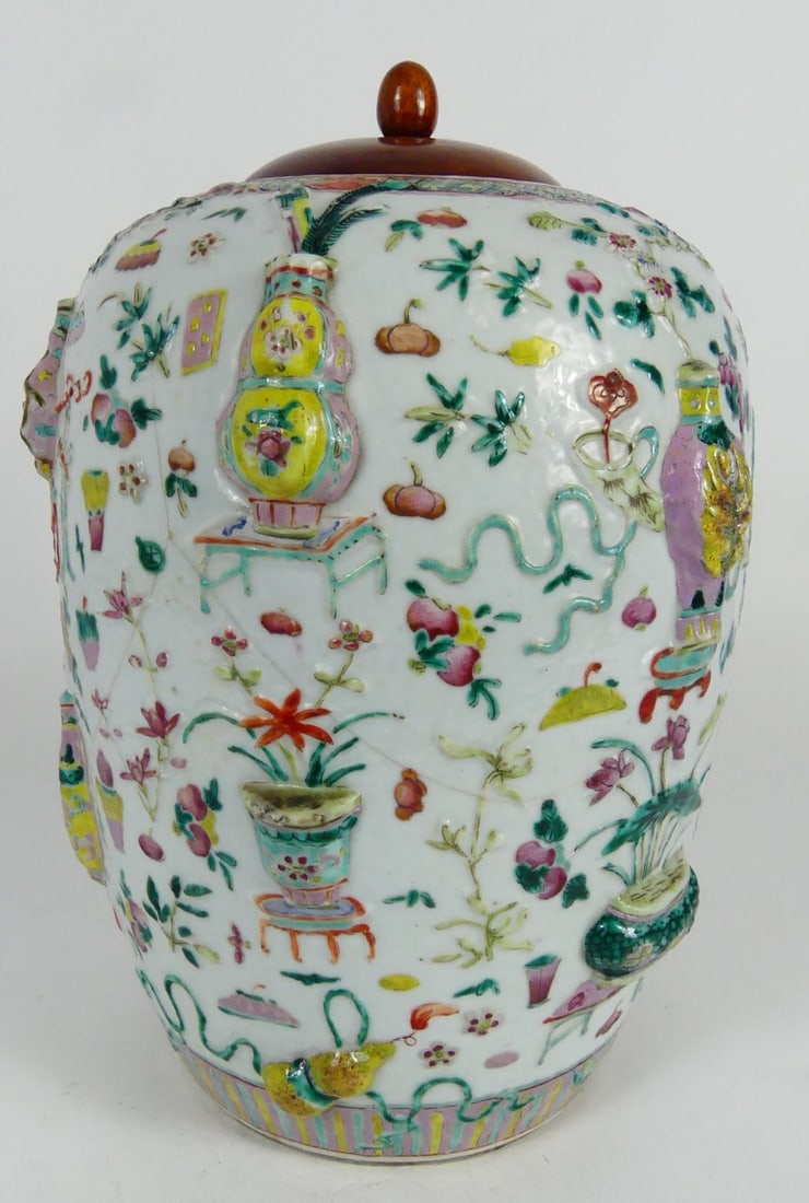 CHINESE FAMILLE ROSE PORCELAIN JAR w RELIEF VASES (1 of 7)