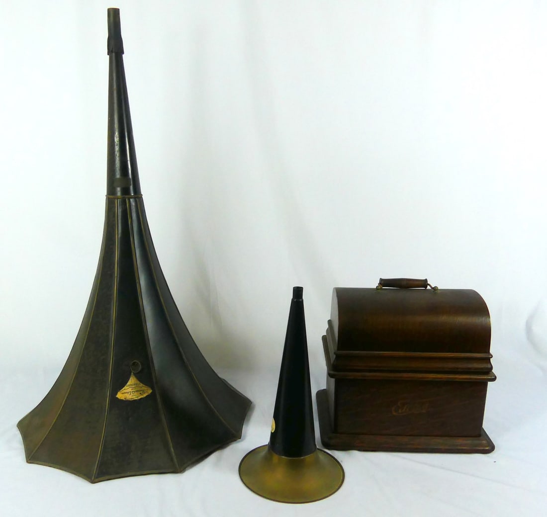 EDISON STANDARD PHONOGRAPH MODEL D w TWO HORNS (1 of 8)