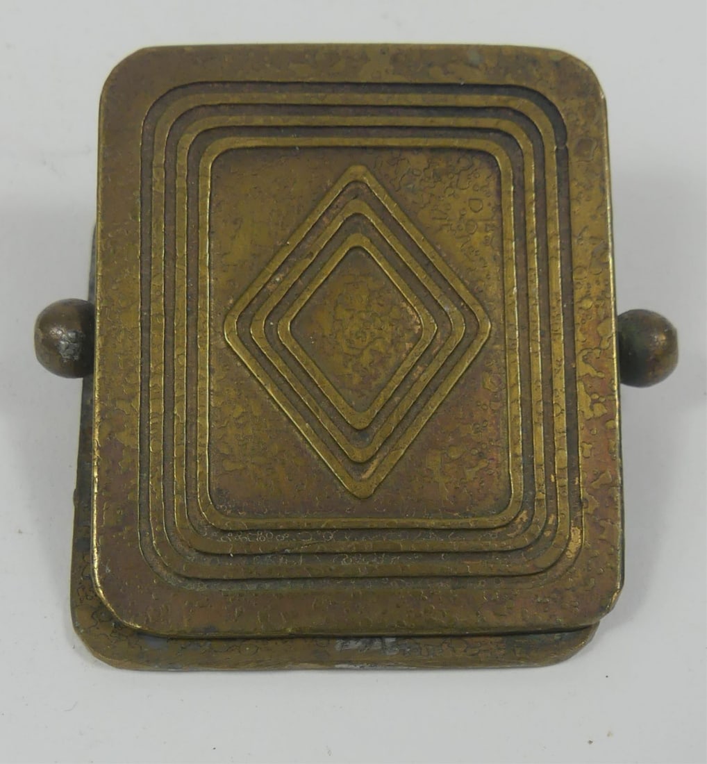 TIFFANY STUDIOS BRONZE 'GRADUATE' CLIP (1 of 6)