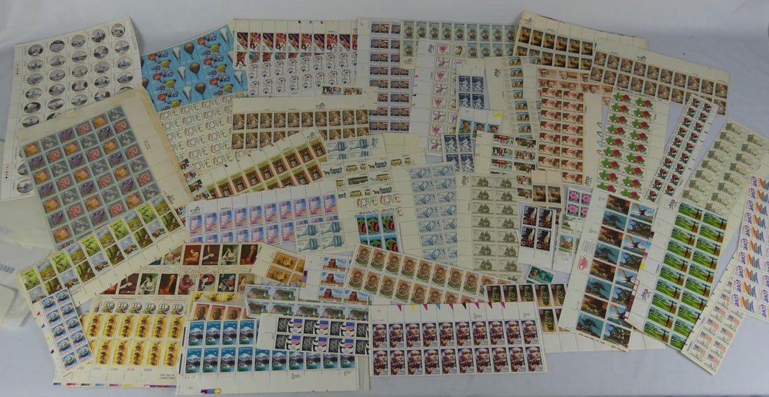 COLLECTION OF UNUSED US POSTAGE STAMPS (1 of 6)