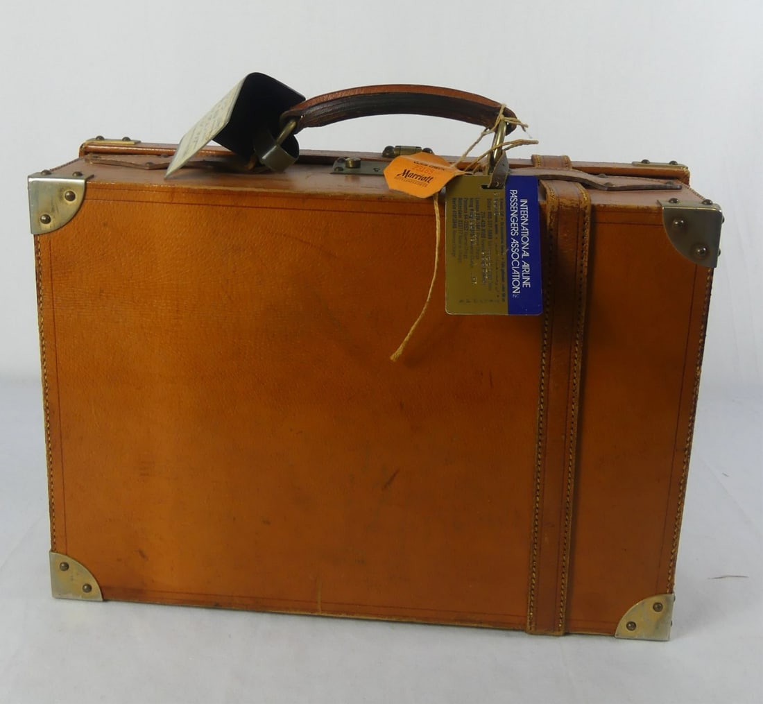 VINTAGE LEATHER HARDCASE BRIEFCASE (1 of 5)