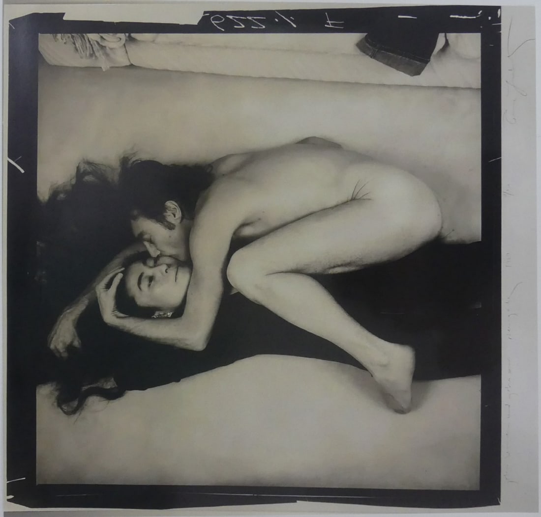 ANNIE LEIBOVITZ 'JOHN LENNON & YOKO ONO' PHOTO (1 of 5)