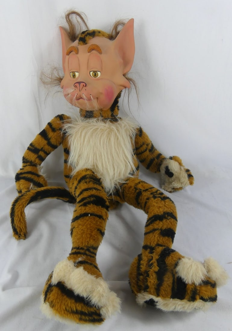 ALBERT ALFARO TIGER VENTRILOQUIST DUMMY (1 of 4)