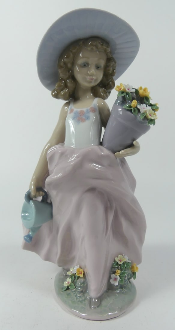 LLADRO 'A WISH COME TRUE' PORCELAIN FIGURINE w BOX: Lladro 'A Wish Come True' porcelain figurine #7676. Marked to underside. Figure measures 9 3/8" height. Includes original box.