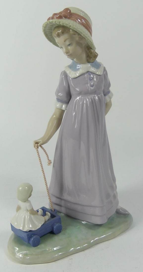 LLADRO 'PULLING DOLL'S CARRIAGE' PORCELAIN FIGURE (1 of 6)