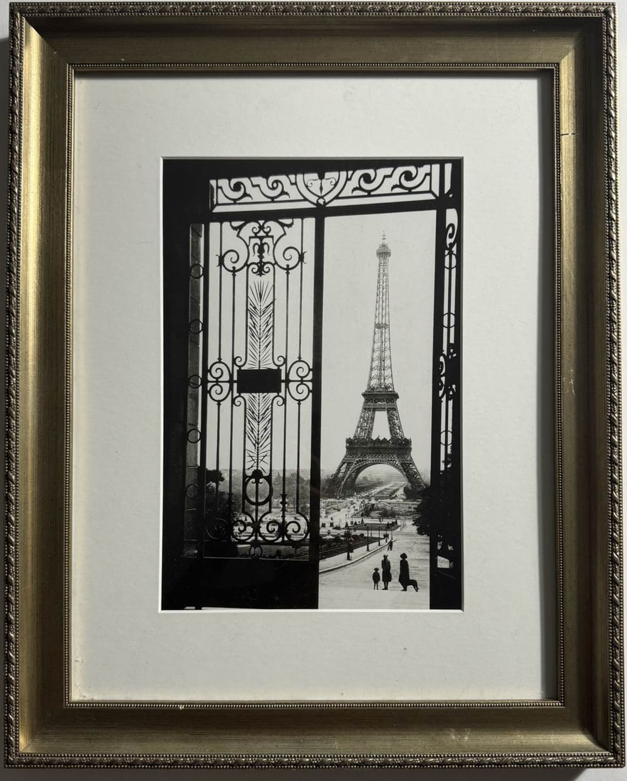 EIFFEL TOWER FRAMED PRINT (1 of 4)