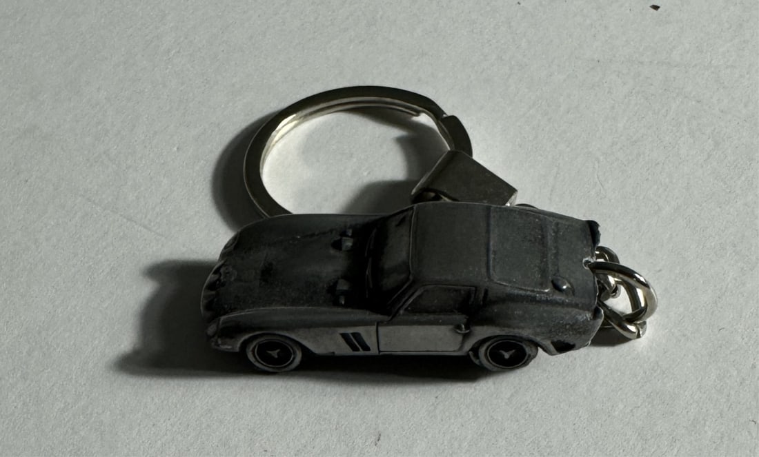 FERRARI 250 GTO KEYCHAIN: Ferrari 250 GTO Keychain.