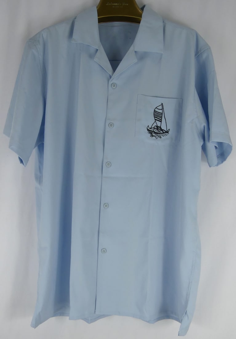 ELVIS PRESLEY OWNED WORN BLUE SAILBOAT SHIRT (1 of 8)