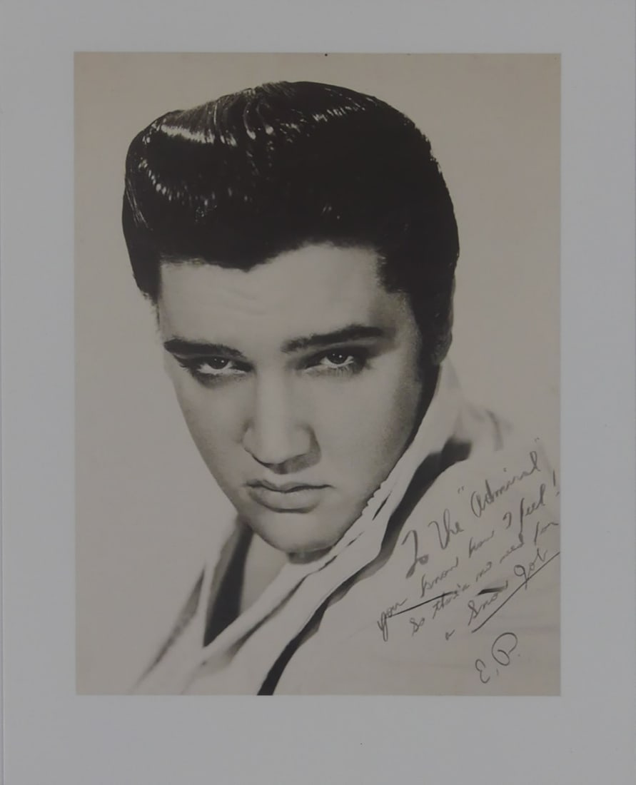 ELVIS PRESLEY PHOTOGRAPH (1 of 4)