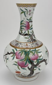 CHINESE FAMILLE ROSE PORCELAIN PEACH VASE