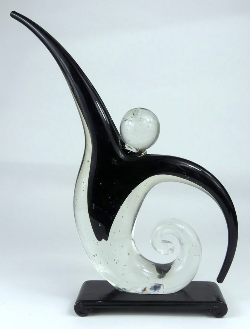 MURANO SOMMERSO STYLE GLASS FIGURE: Vintage Murano Sommerso style glass figure mounted to base. Measures 12 1/2" x 11" x 2 1/4".