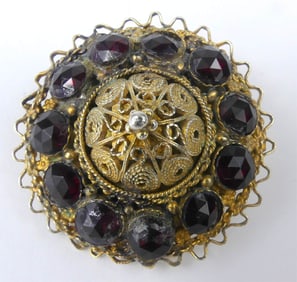 VERMEIL STERLING SILVER & GARNET BROOCH