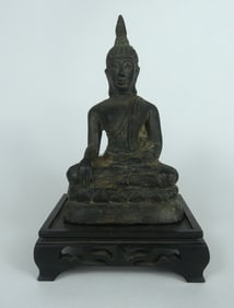 SOUTHEAST ASIAN BRONZE BUDDHA STATUE