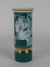 HOLLOHAZA HUNGARIAN PORCELAIN VASE