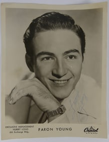 FARON YOUNG AUTOGRAPHED PHOTO