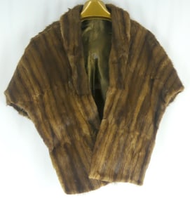 MARILYN MONROE OWNED BROWN FUR STOLE