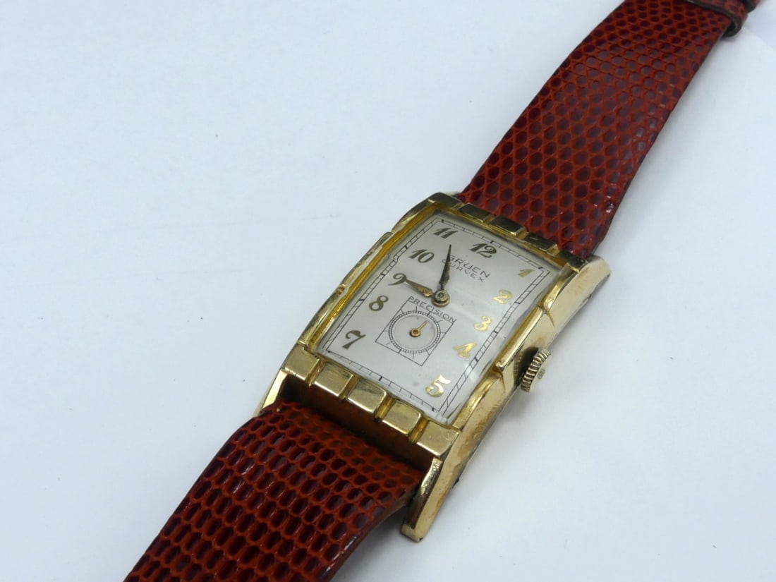 GRUEN CURVEX LONG CASE WRISTWATCH (1 of 5)