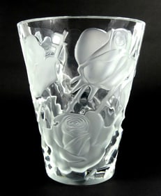 LALIQUE 'ISPAHAN' FROSTED CRYSTAL VASE