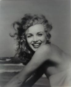 ANDRE DE DIENES MARILYN MONROE PHOTOGRAPH
