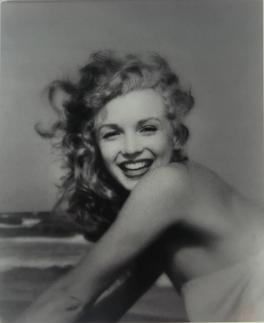 ANDRE DE DIENES MARILYN MONROE PHOTOGRAPH (1 of 3)