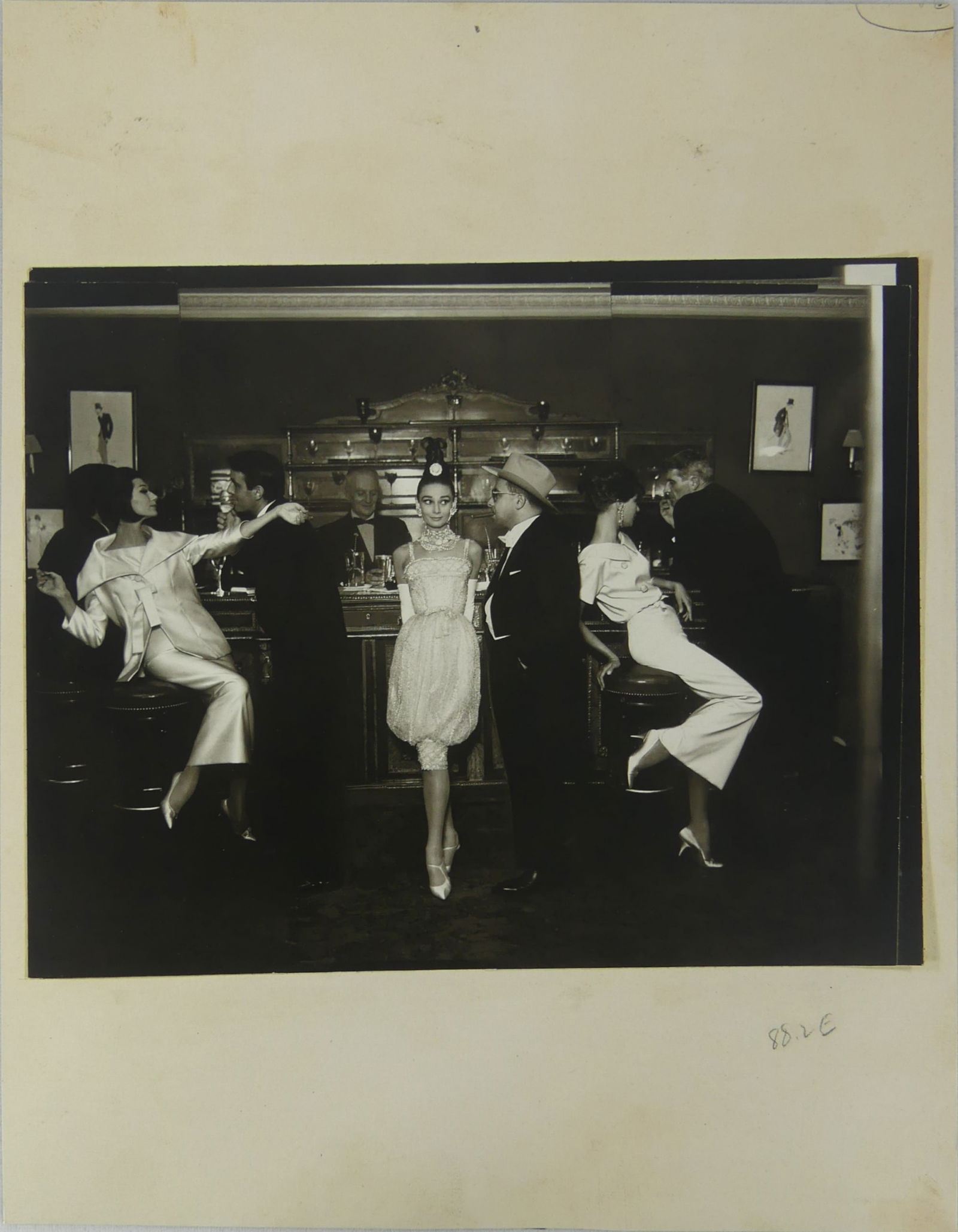 RICHARD AVEDON 'AUDREY HEPBURN' PHOTO LITHO (1 of 4)