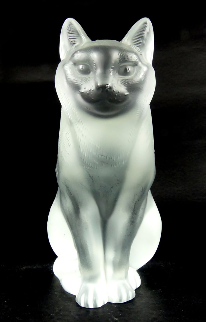 LALIQUE FROSTED CRYSTAL SEATED CAT (1 of 9)
