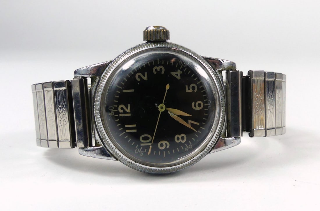 ELGIN WWII ARMY AIR CORPS WRISTWATCH (1 of 5)
