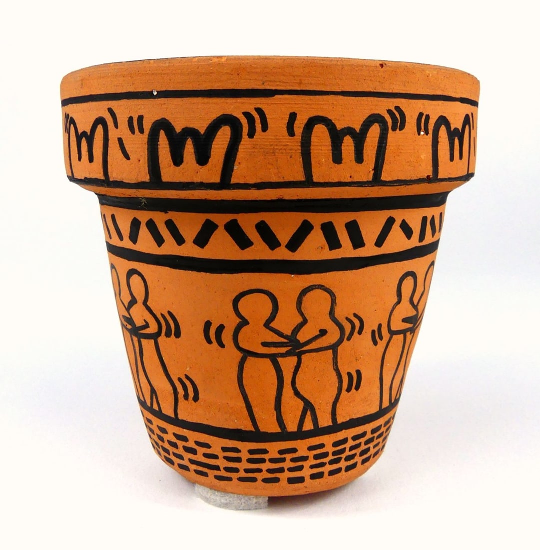 KEITH HARING TERRA COTTA POT (1 of 7)
