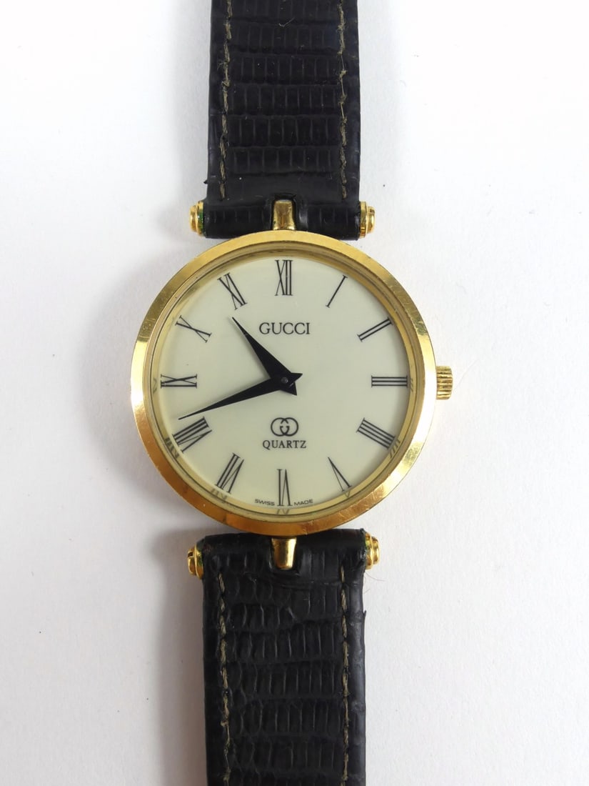 GUCCI VINTAGE MEN'S SHERRY LINE QUARTZ WRISTWATCH (1 of 8)