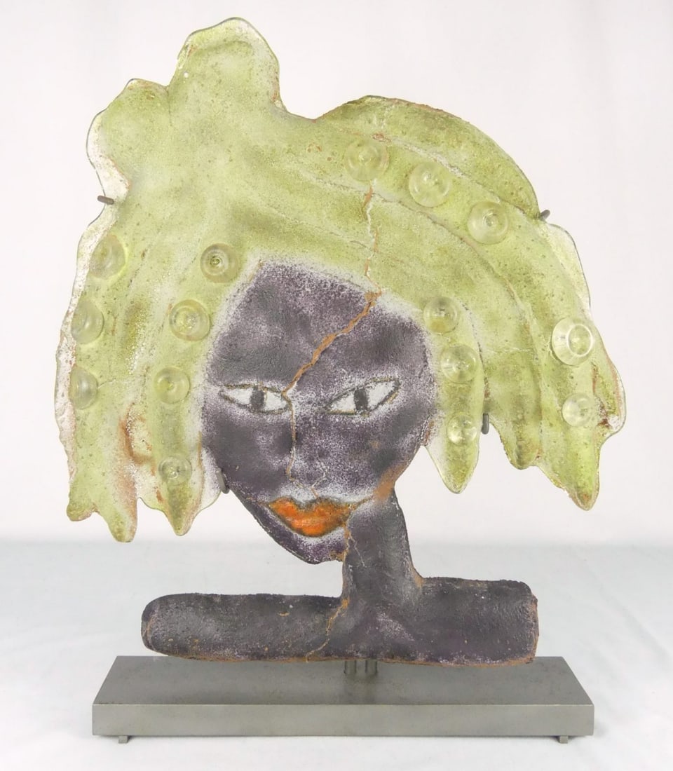 KELLY MCLAIN PORTRAIT GLASS SCULPTURE (1 of 7)