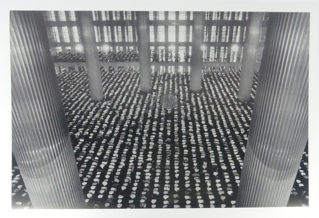 SEBASTIAO SALGADO 'THE ISTIQLAL MOSQUE' (1 of 4)