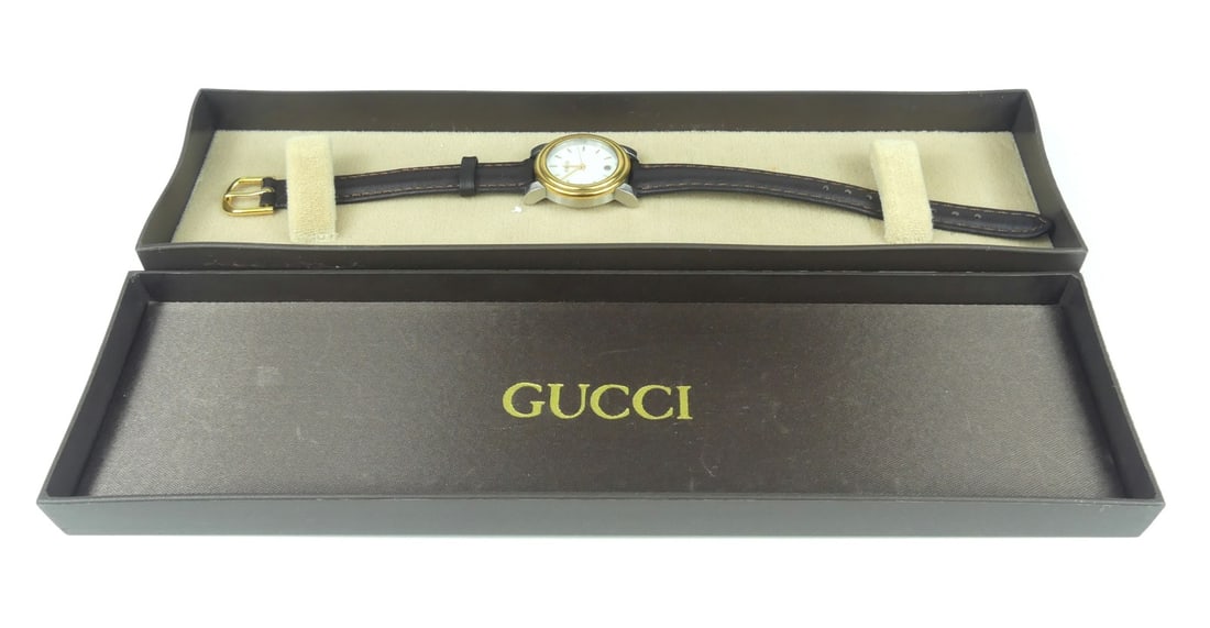 GUCCI LADIES 4300L QUARTZ WRISTWATCH w BOX (1 of 7)