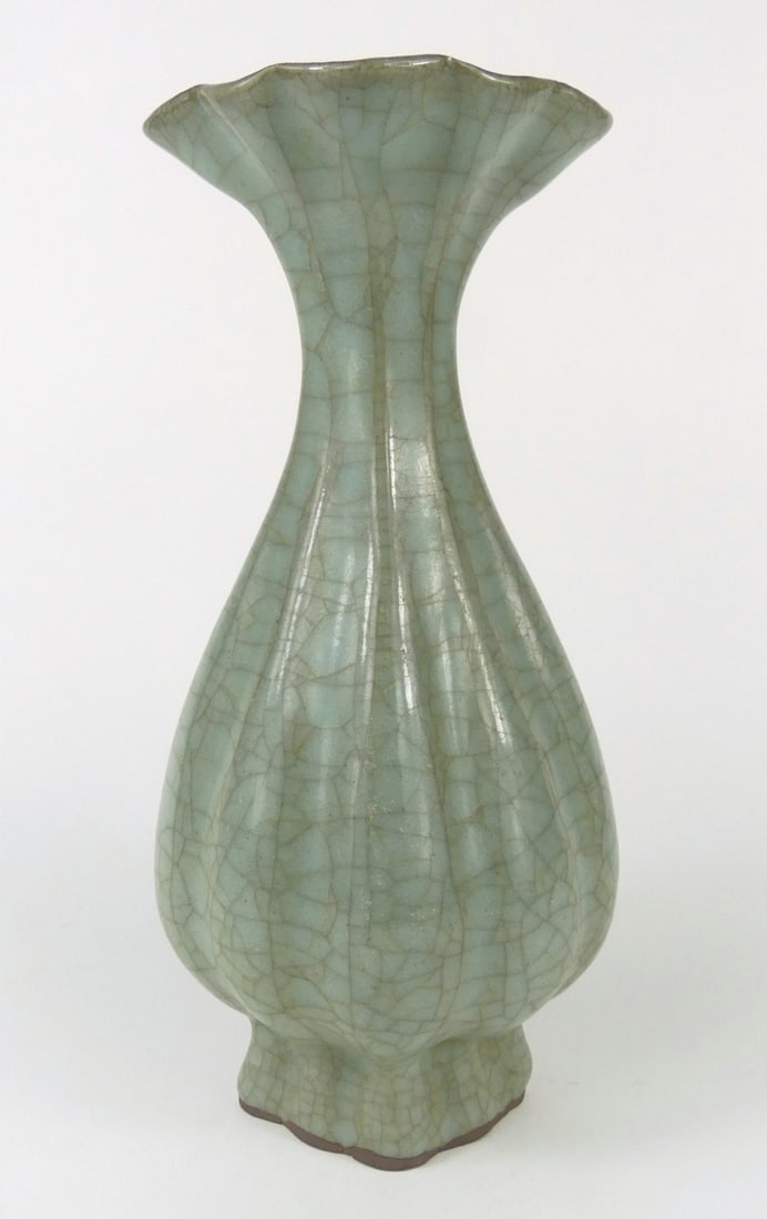 CHINESE CRACKLE GLAZED CELADON PORCELAIN VASE (1 of 6)