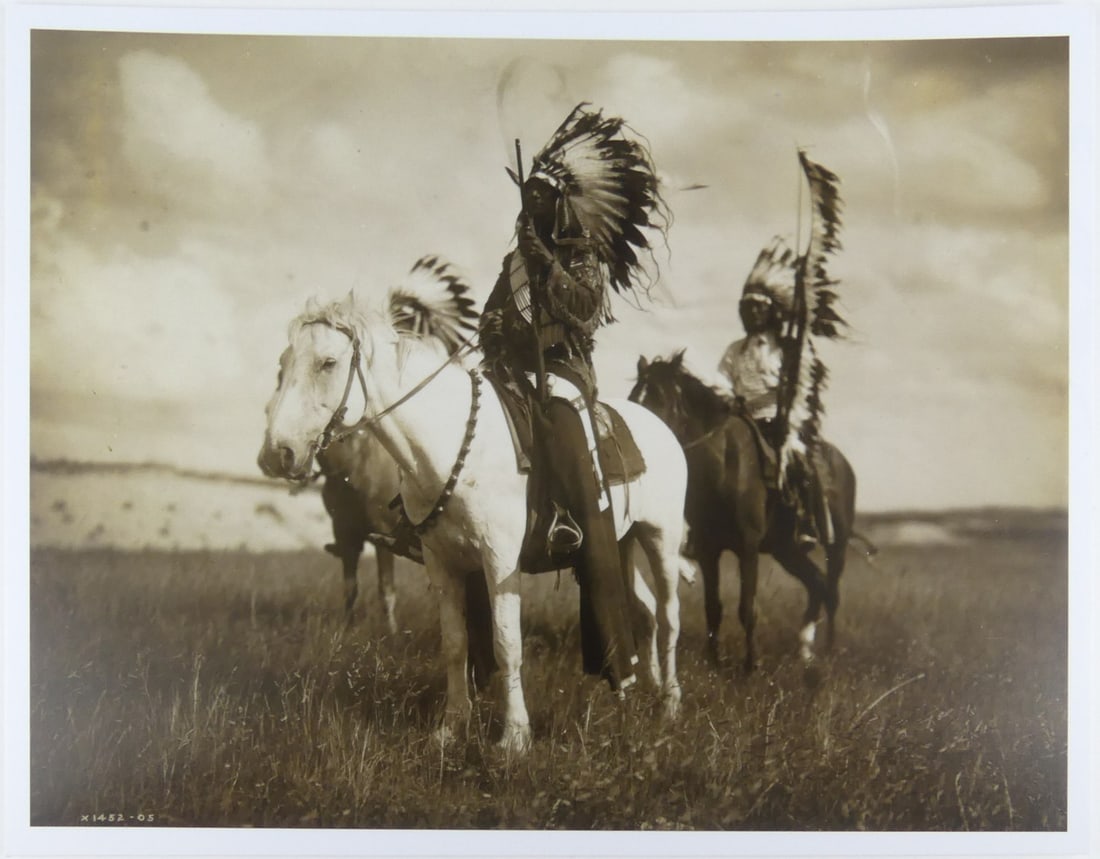 EDWARD CURTIS 'SIOUX CHIEFS' PHOTO PRINT (1 of 4)