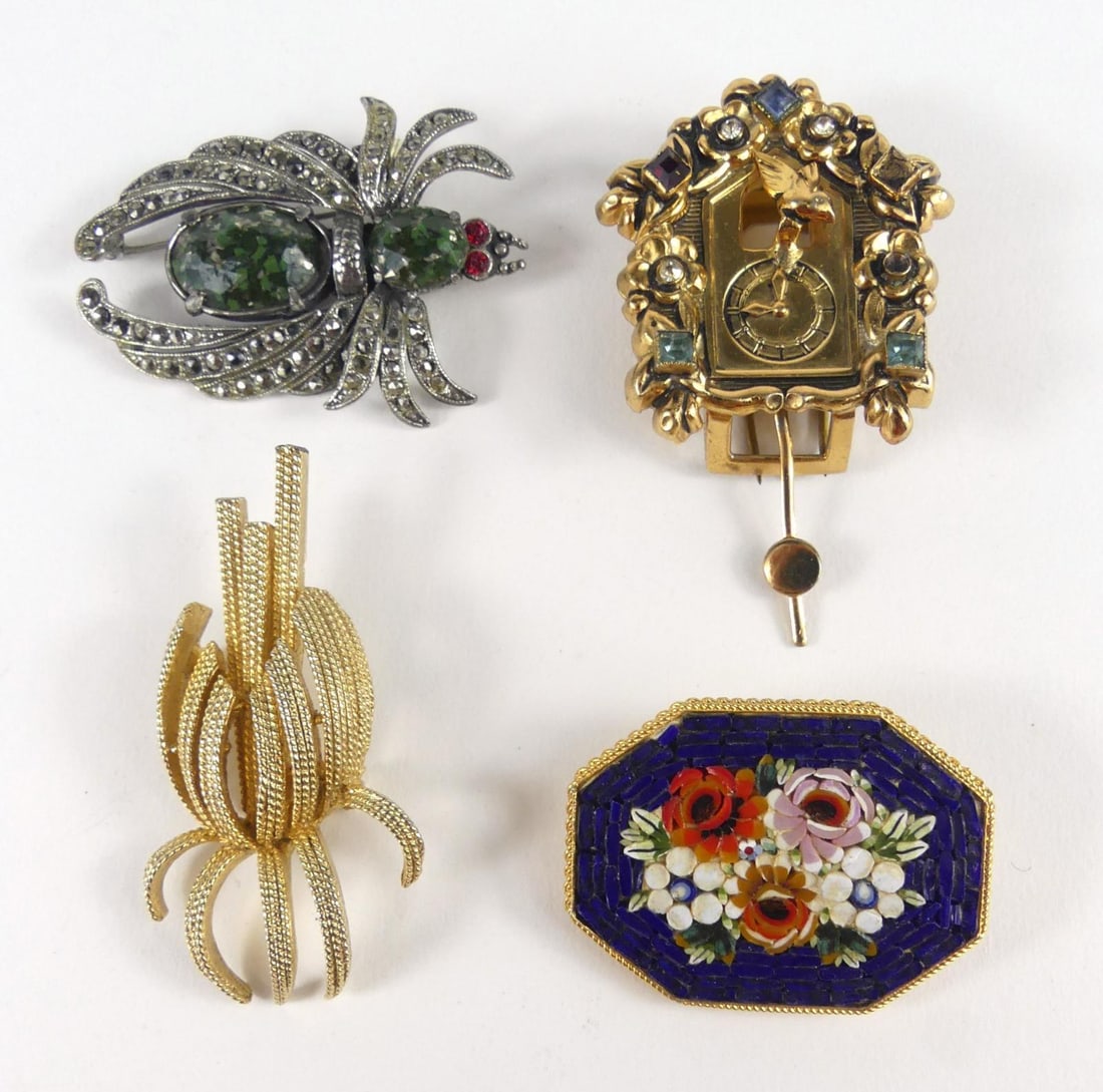 4pc VINTAGE BROOCHES (1 of 10)