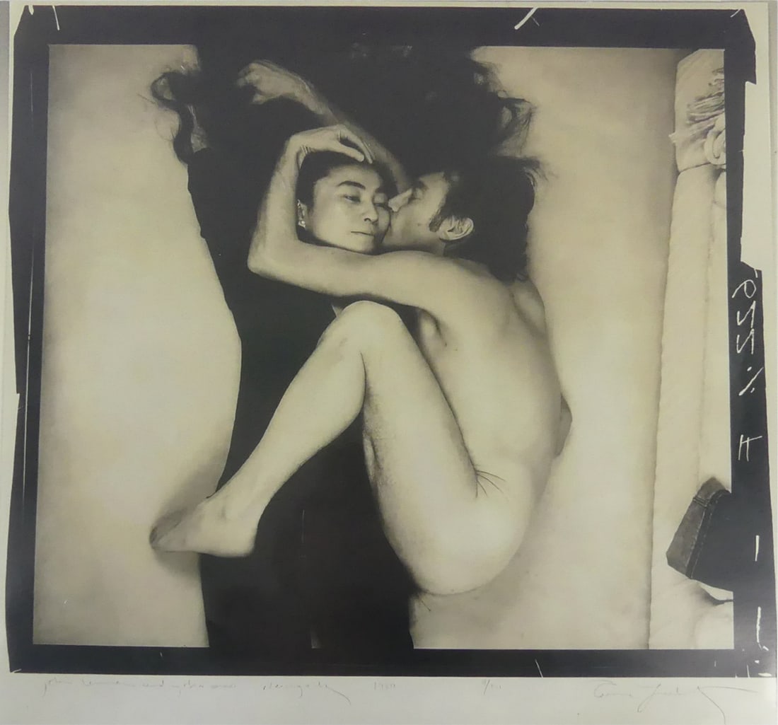 ANNIE LEIBOVITZ 'JOHN LENNON & YOKO ONO' PHOTO (1 of 6)