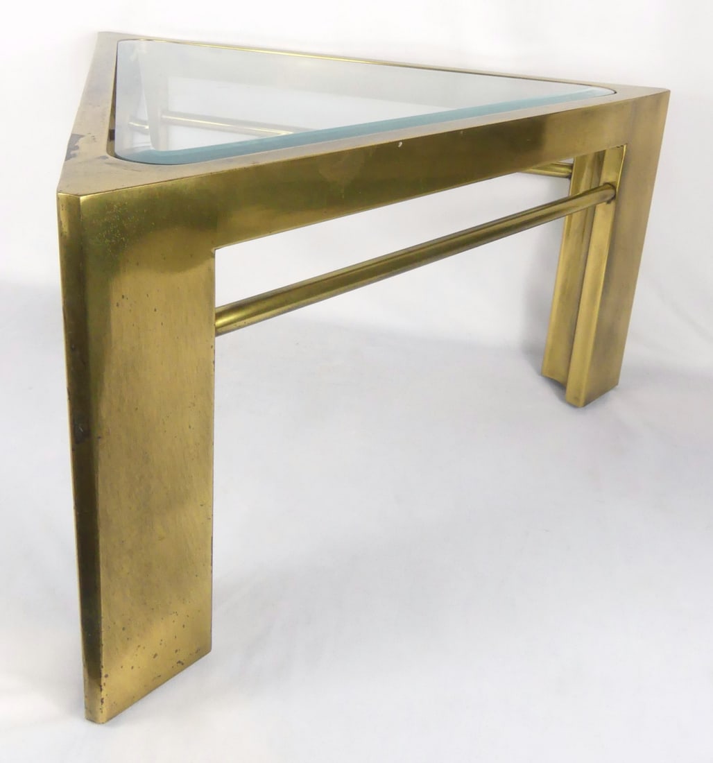 MID-CENTURY BRASS TRIANGULAR COFFEE TABLE - 6