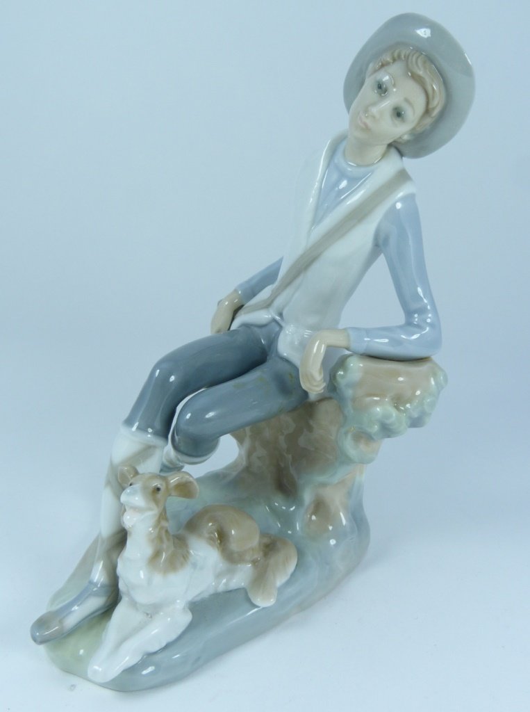LLADRO RETIRED PORCELAIN BOY W/ DOG #4659 (1 of 6)