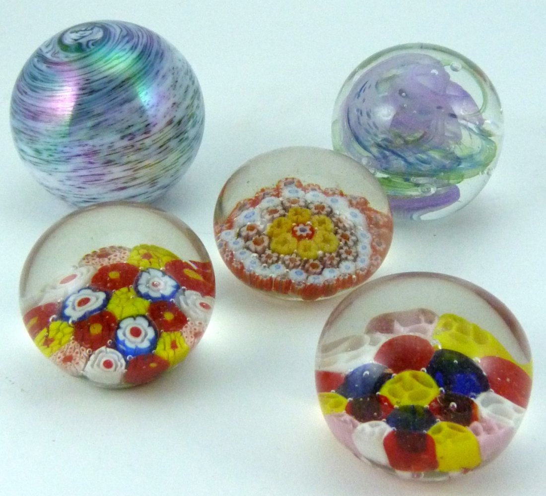 FIVE PAPERWEIGHTS INCLUDING SIGNED ROBERT HAMON (1 of 6)